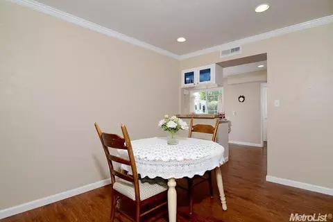 4735 Arden Way, Carmichael, CA 95608 photo 9