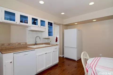 4735 Arden Way, Carmichael, CA 95608 photo 8