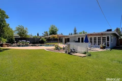 4735 Arden Way, Carmichael, CA 95608 photo 17
