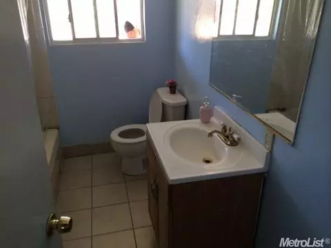 1309 Mayette, Modesto, CA 95351 photo 10