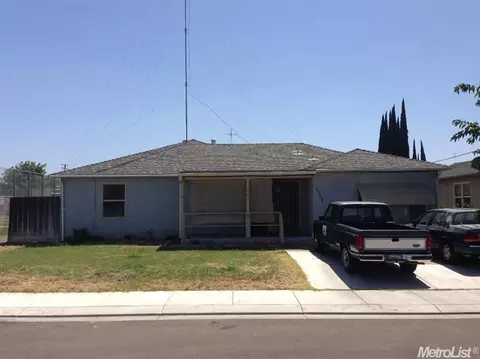 2304 4th St, Ceres, CA 95307 photo 1
