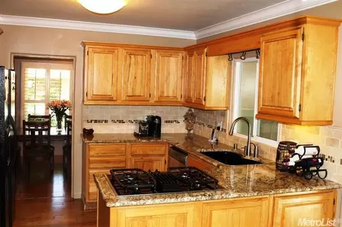 914 Carla Ln, Modesto, CA 95350 photo 4