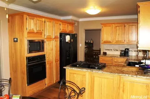 914 Carla Ln, Modesto, CA 95350 photo 5
