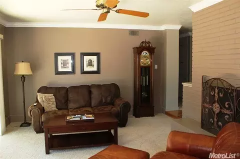 914 Carla Ln, Modesto, CA 95350 photo 6