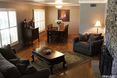 914 Carla Ln, Modesto, CA 95350 photo 2