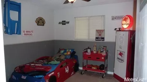 2040 Trent Dr, Modesto, CA 95350 photo 22