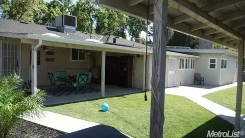 2040 Trent Dr, Modesto, CA 95350 photo 5