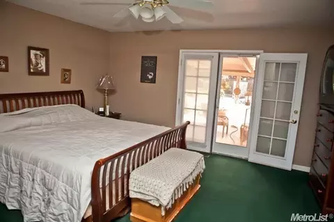 960 Independence Dr, Tracy, CA 95376 photo 17