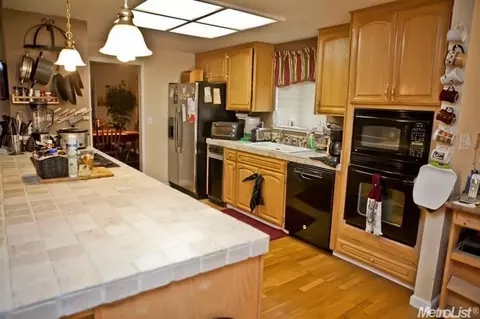 960 Independence Dr, Tracy, CA 95376 photo 7