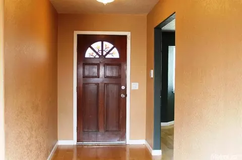 912 Valley Wind Way, Modesto, CA 95351 photo 3
