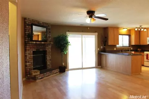 912 Valley Wind Way, Modesto, CA 95351 photo 5