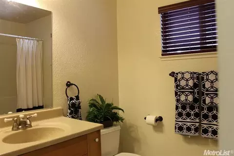 912 Valley Wind Way, Modesto, CA 95351 photo 10