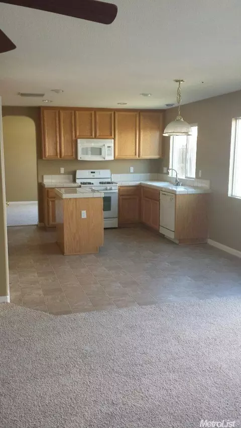 3905 Belleza Dr, Ceres, CA 95307 photo 5