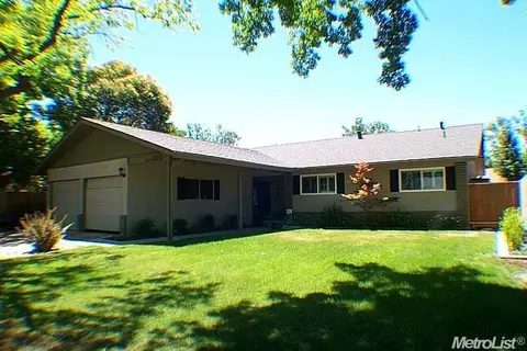 1828 Kienitz Ave, Modesto, CA 95355 photo 1