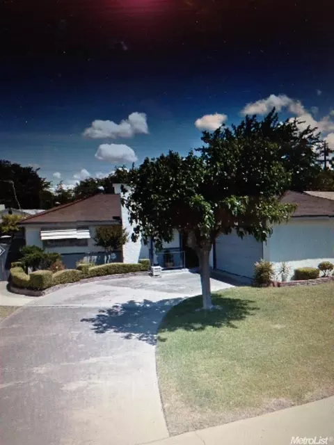 233 E 20th St, Tracy, CA 95376 photo 1