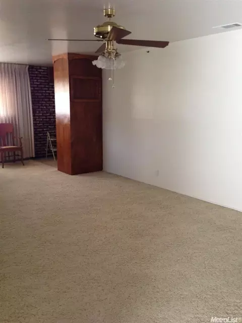 233 E 20th St, Tracy, CA 95376 photo 7