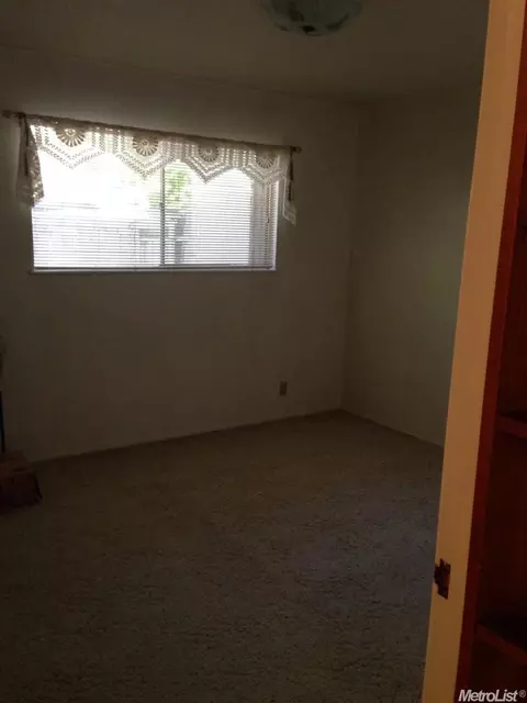 233 E 20th St, Tracy, CA 95376 photo 10