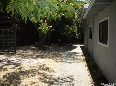 4151 Scranton Cir, Carmichael, CA 95608 photo 3