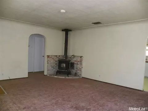 118 Walden St, Modesto, CA 95354 photo 3