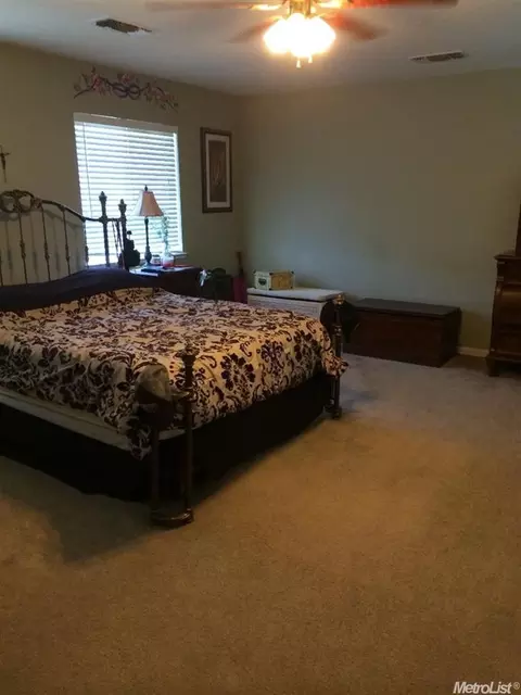 545 Wendy Way, Turlock, CA 95382 photo 10