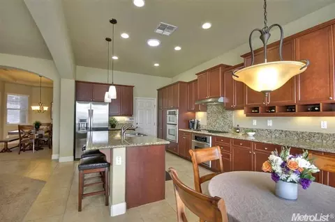 659 Lefevre Dr, Folsom, CA 95630 photo 8
