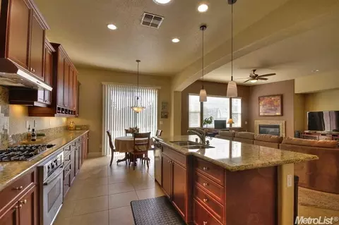659 Lefevre Dr, Folsom, CA 95630 photo 7