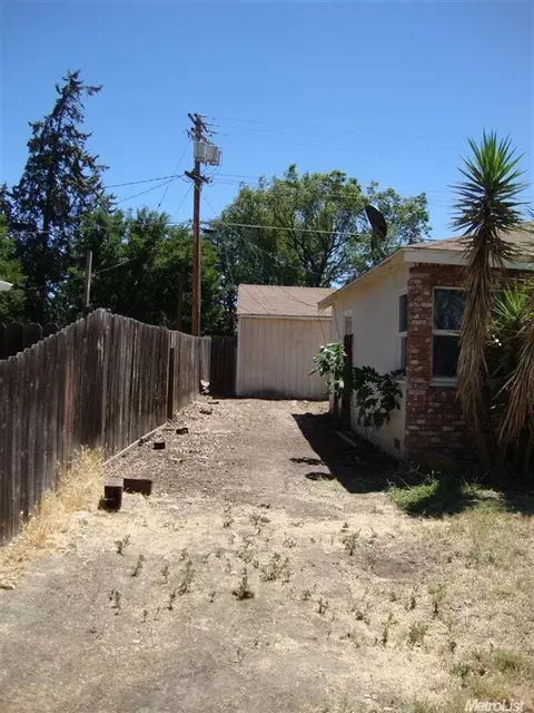1616 Dixie Ln, Modesto, CA 95350 photo 12