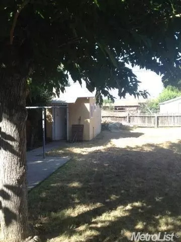 375 N Terry St, Planada, CA 95365 photo 10