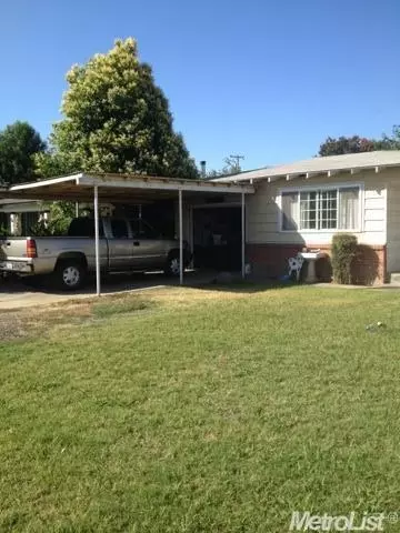 375 N Terry St, Planada, CA 95365 photo 2