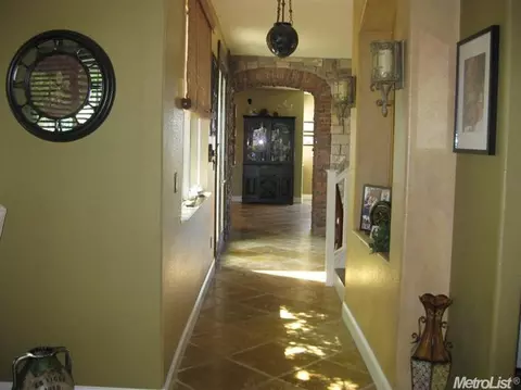 3068 Hutton Place Pl, Tracy, CA 95377 photo 2