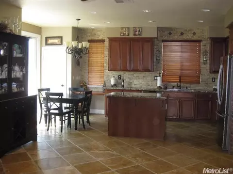 3068 Hutton Place Pl, Tracy, CA 95377 photo 3