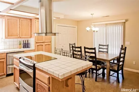 2332 Manor Oak Dr, Modesto, CA 95355 photo 9
