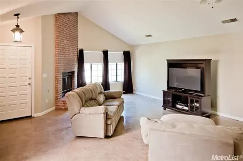 2332 Manor Oak Dr, Modesto, CA 95355 photo 3