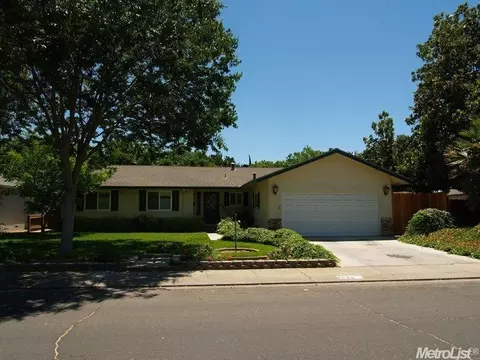1828 Glaston Ave, Modesto, CA 95350 photo 1