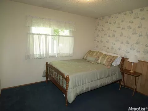 1828 Glaston Ave, Modesto, CA 95350 photo 10