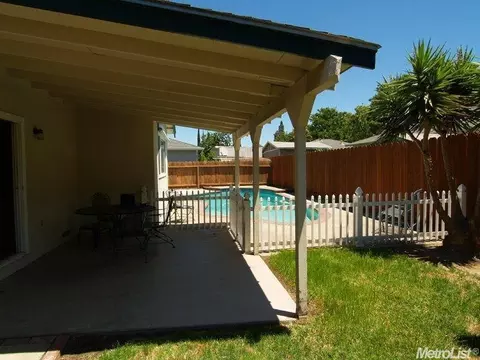 1828 Glaston Ave, Modesto, CA 95350 photo 15