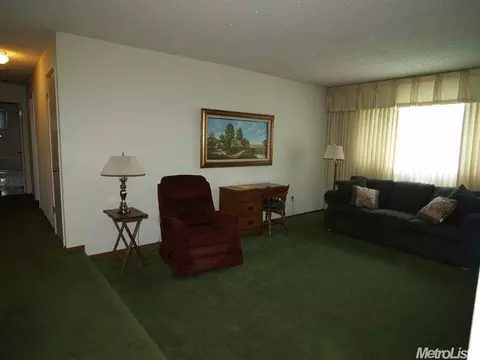 1828 Glaston Ave, Modesto, CA 95350 photo 4