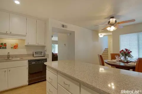 2050 Renoir Ave, Davis, CA 95618 photo 9