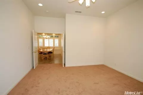 1305 Harbour Town Ln, Modesto, CA 95357 photo 12