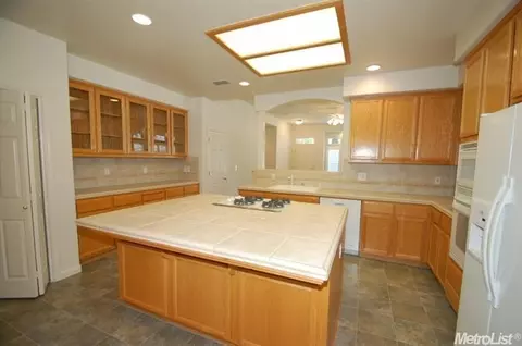 1305 Harbour Town Ln, Modesto, CA 95357 photo 11
