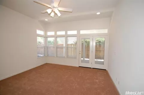 1305 Harbour Town Ln, Modesto, CA 95357 photo 13