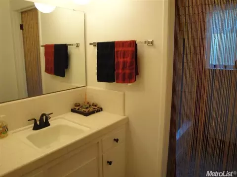 3112 Coventry Way, Modesto, CA 95350 photo 9