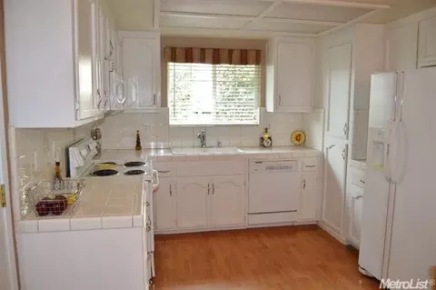 3308 E Orangeburg Ave, Modesto, CA 95355 photo 8