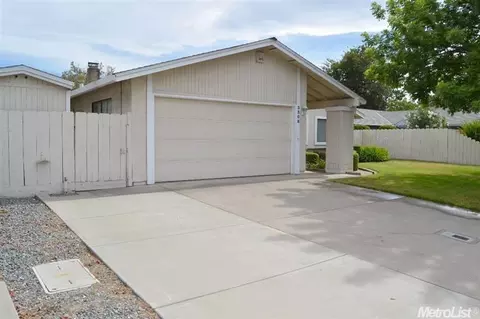 3308 E Orangeburg Ave, Modesto, CA 95355 photo 2