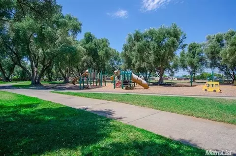 1805 Saint Ann Ct, Carmichael, CA 95608 photo 16