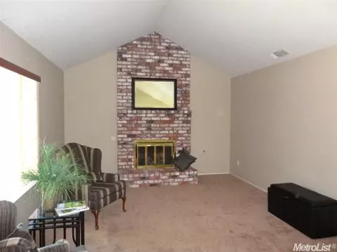 1309 Edwin Ct, Modesto, CA 95355 photo 4