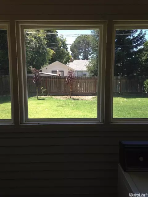 339 S Acacia Ave, Ripon, CA 95366 photo 3
