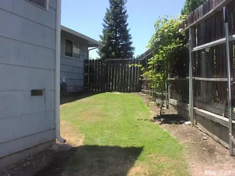 7327 Nob Hill Dr, Carmichael, CA 95608 photo 8