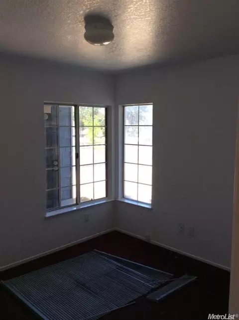736 Marin Ave, Modesto, CA 95358 photo 2