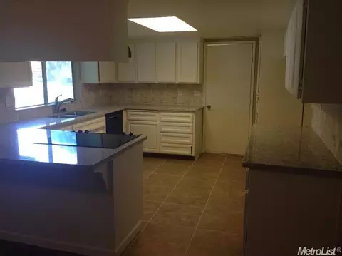 1533 Swarthmore Dr, Modesto, CA 95358 photo 3